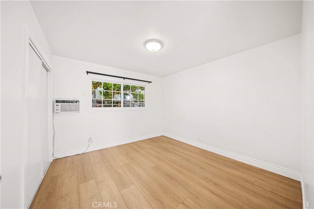 104 E Adams