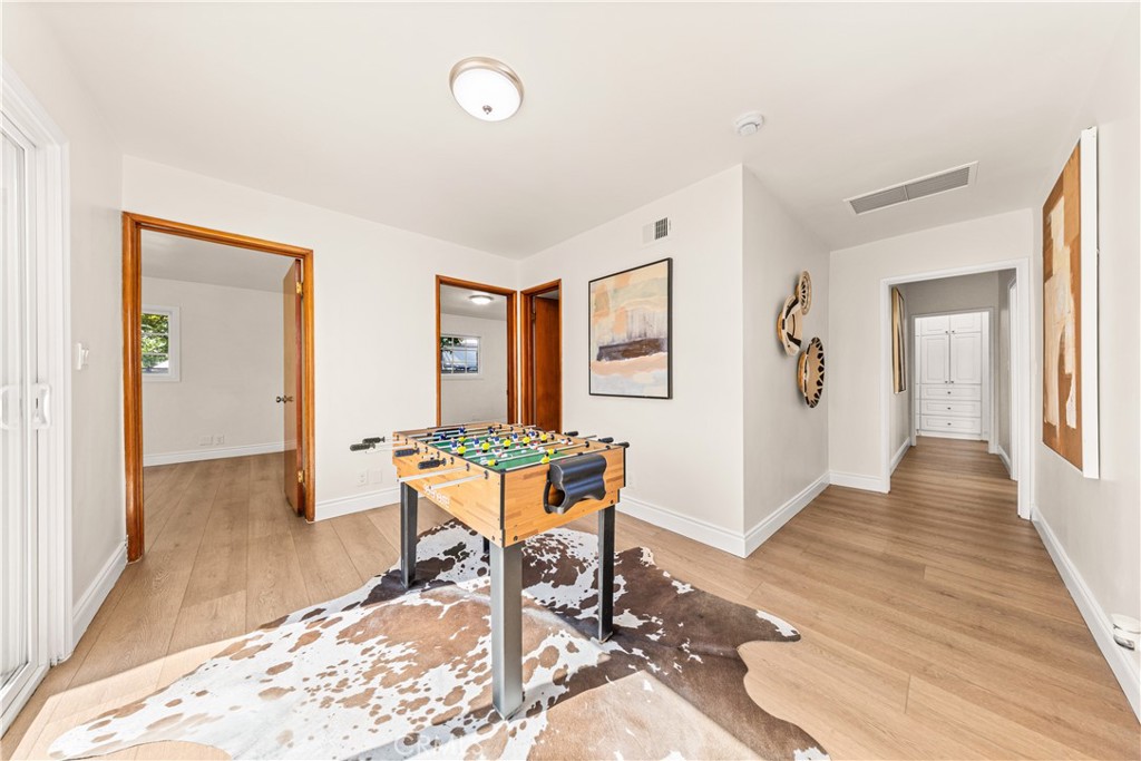 104 E Adams