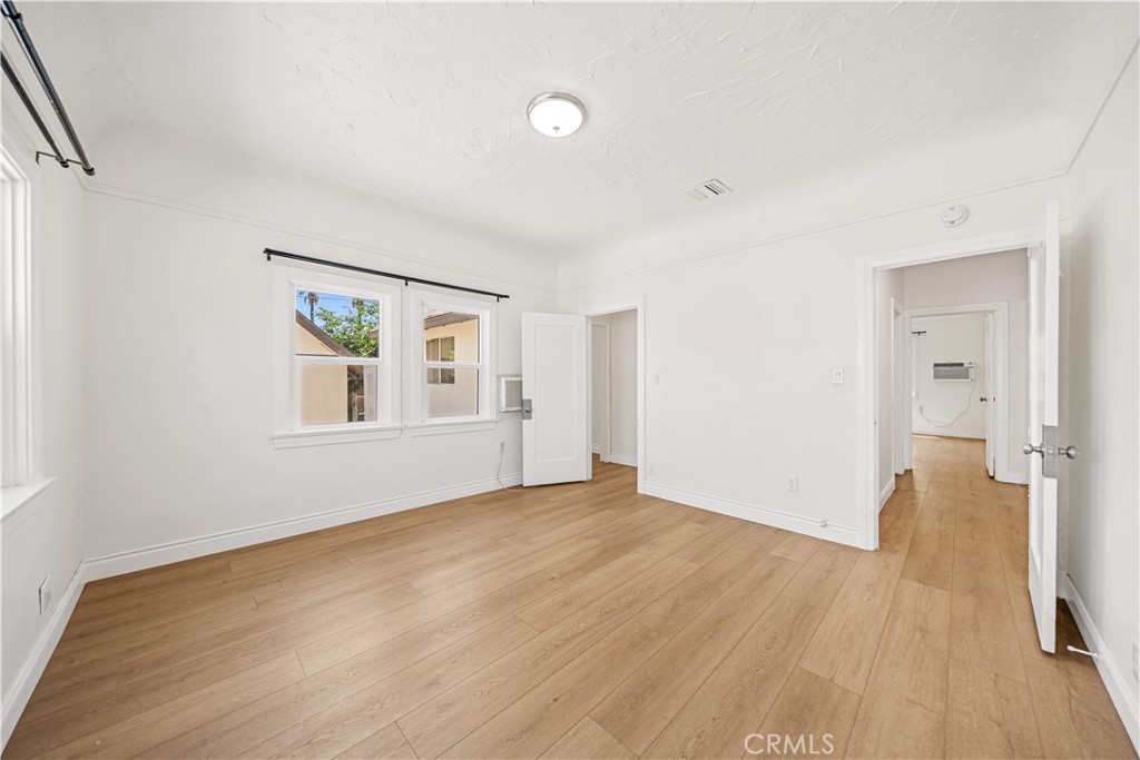 104 E Adams