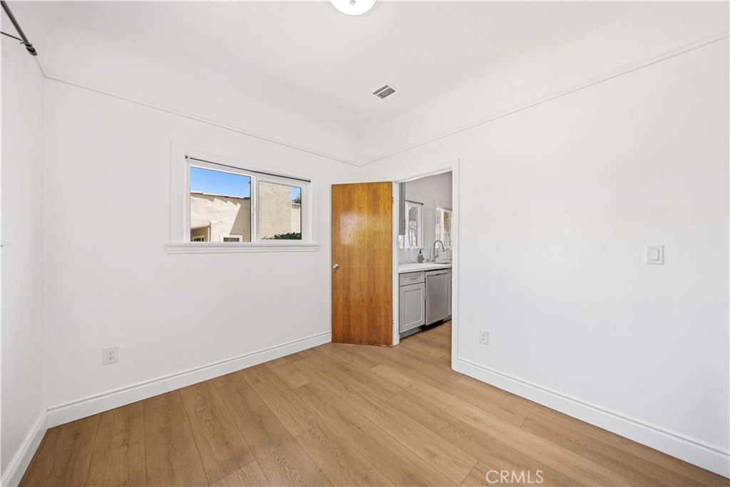 104 E Adams