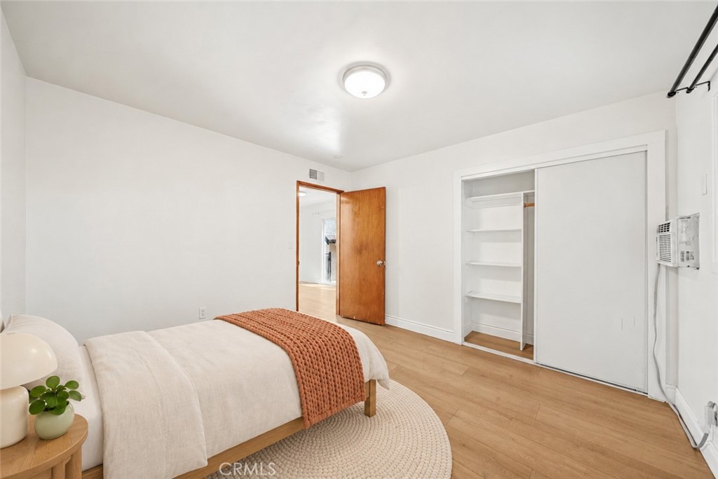 104 E Adams