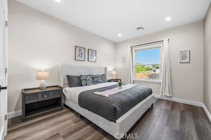 569 Lincoln Avenue 8