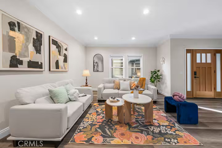 569 Lincoln Avenue 8