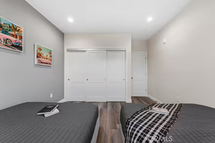 569 Lincoln Avenue 8