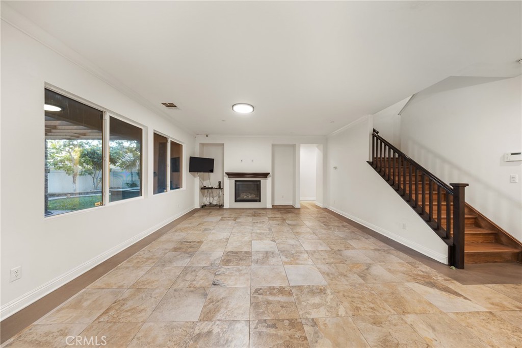 13925 Barnett