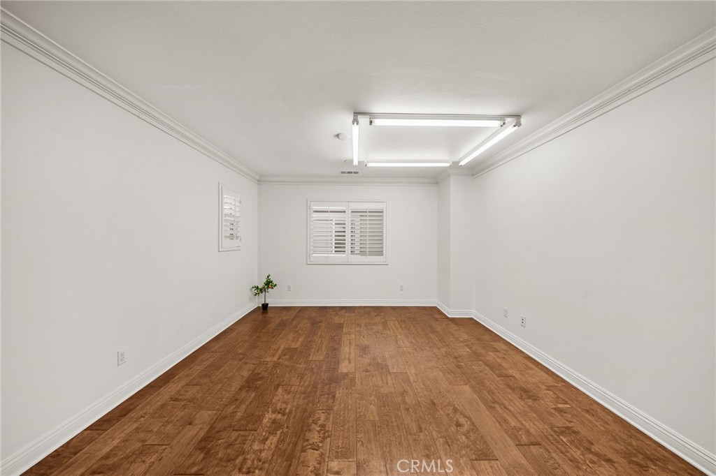 13925 Barnett