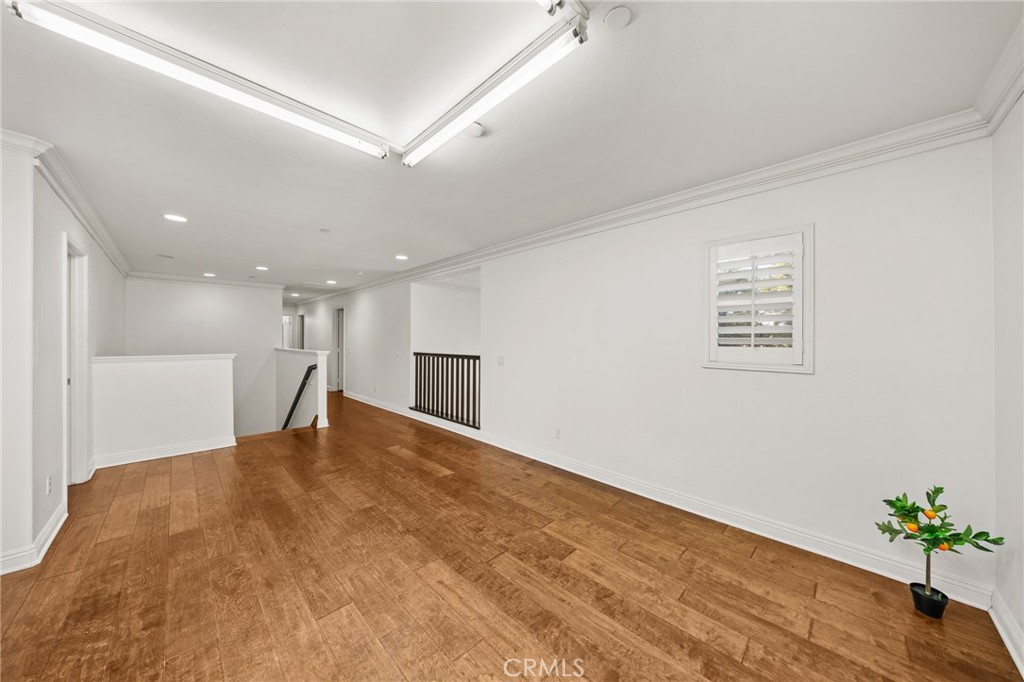 13925 Barnett