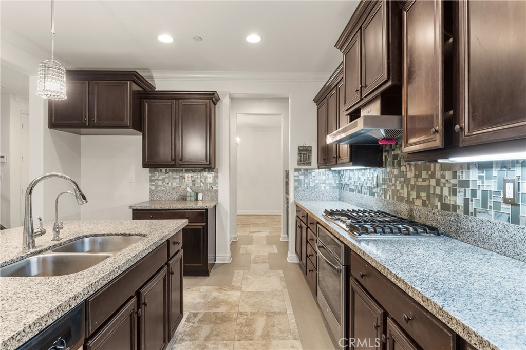 13925 Barnett
