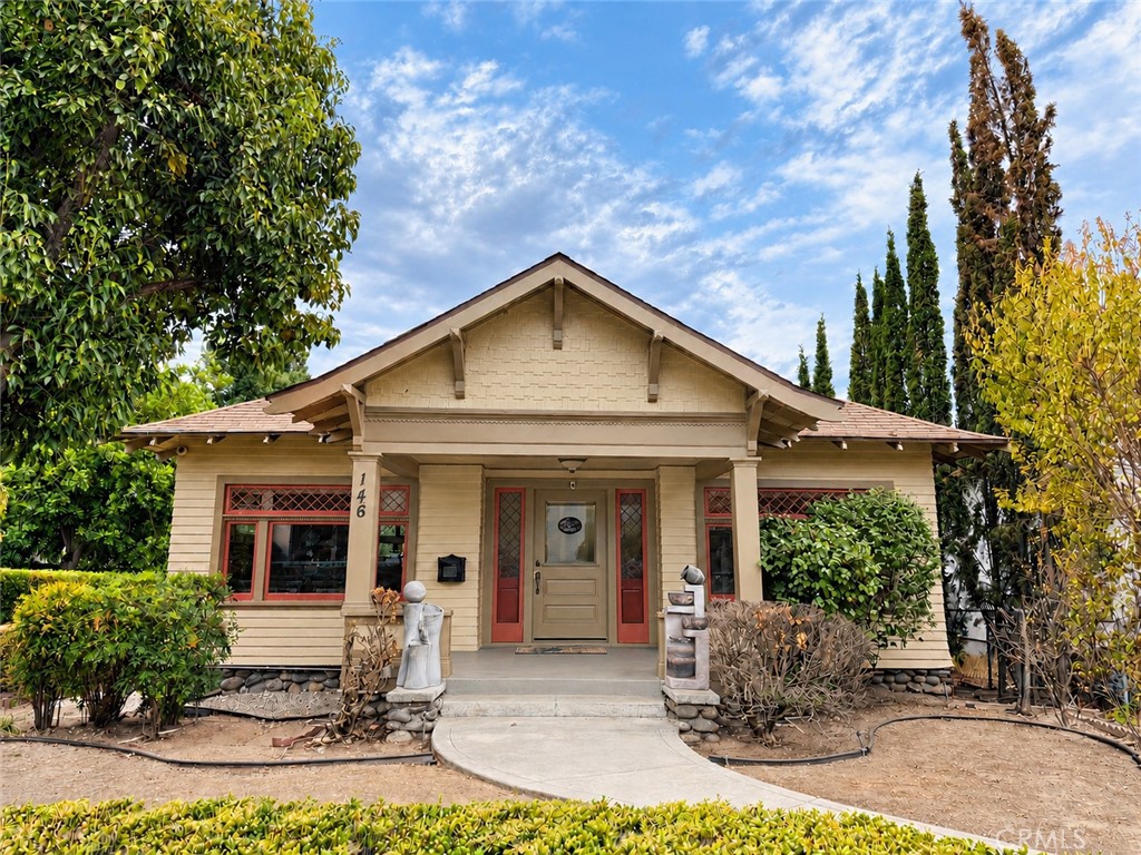 146 E Walnut Avenue