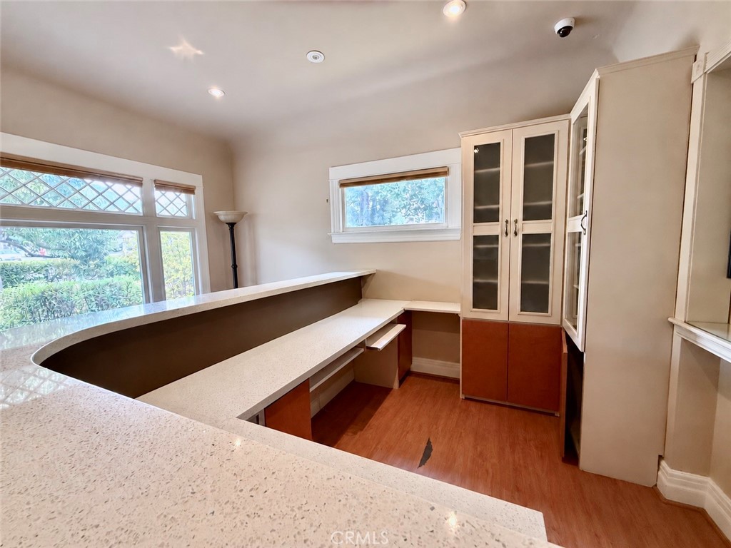 146 E Walnut Avenue