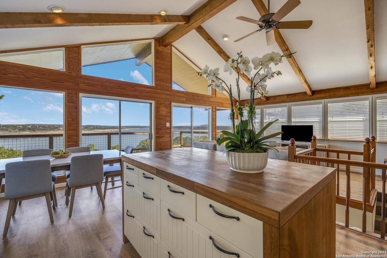 1796 Stagecoach Dr