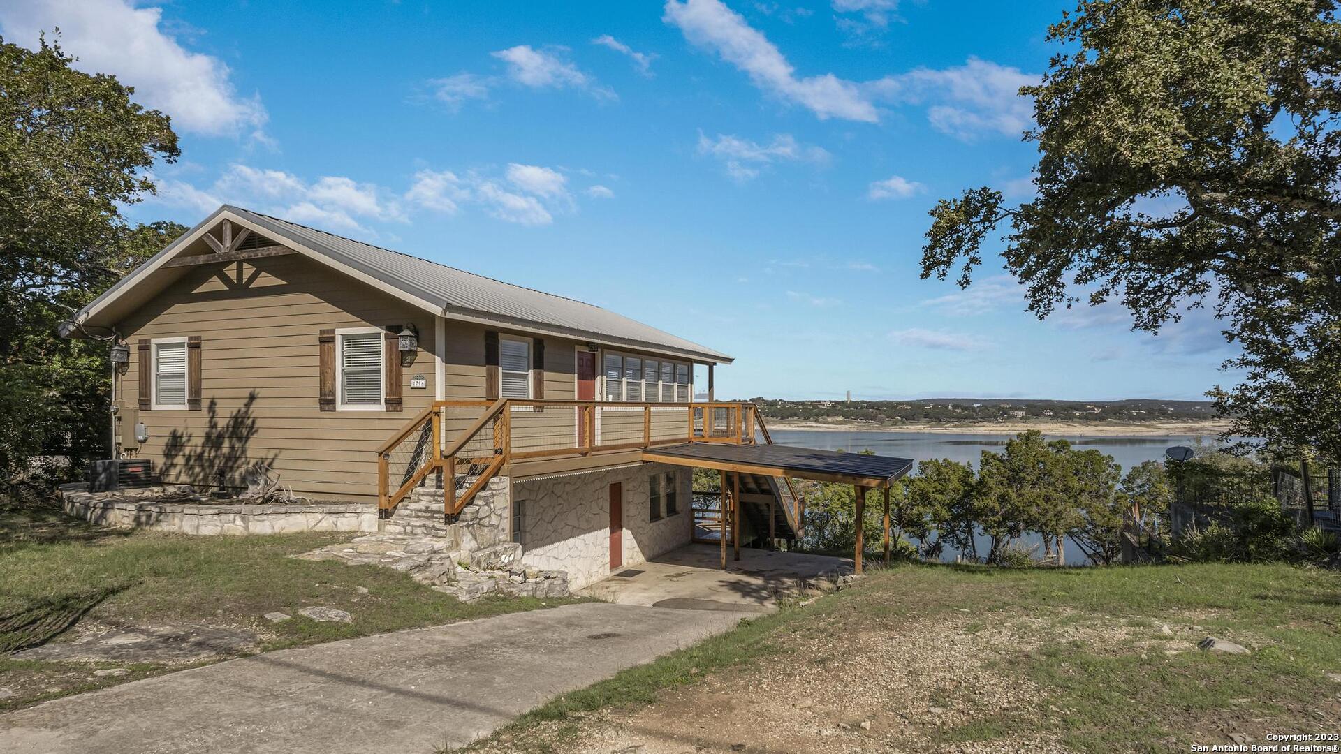 1796 Stagecoach Dr