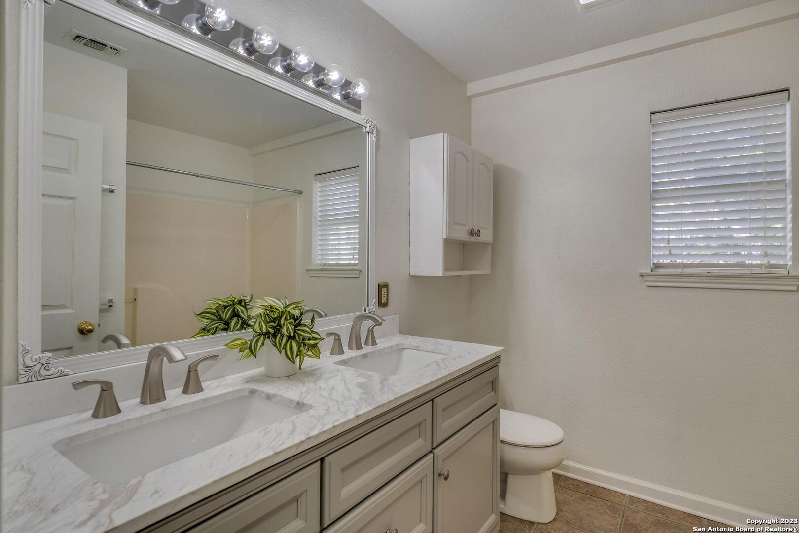 1796 Stagecoach Dr