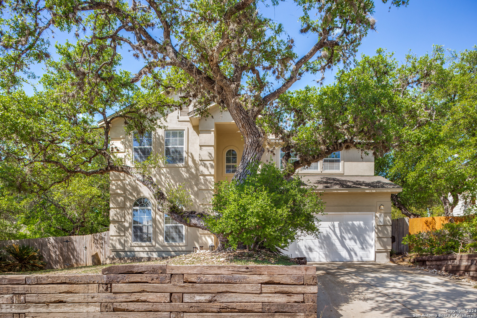 11523 ROSEVIEW