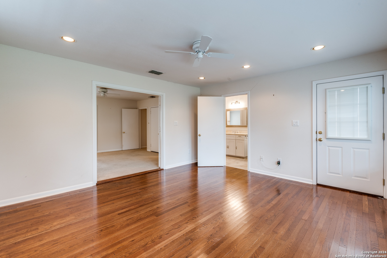 209 Calumet Pl
