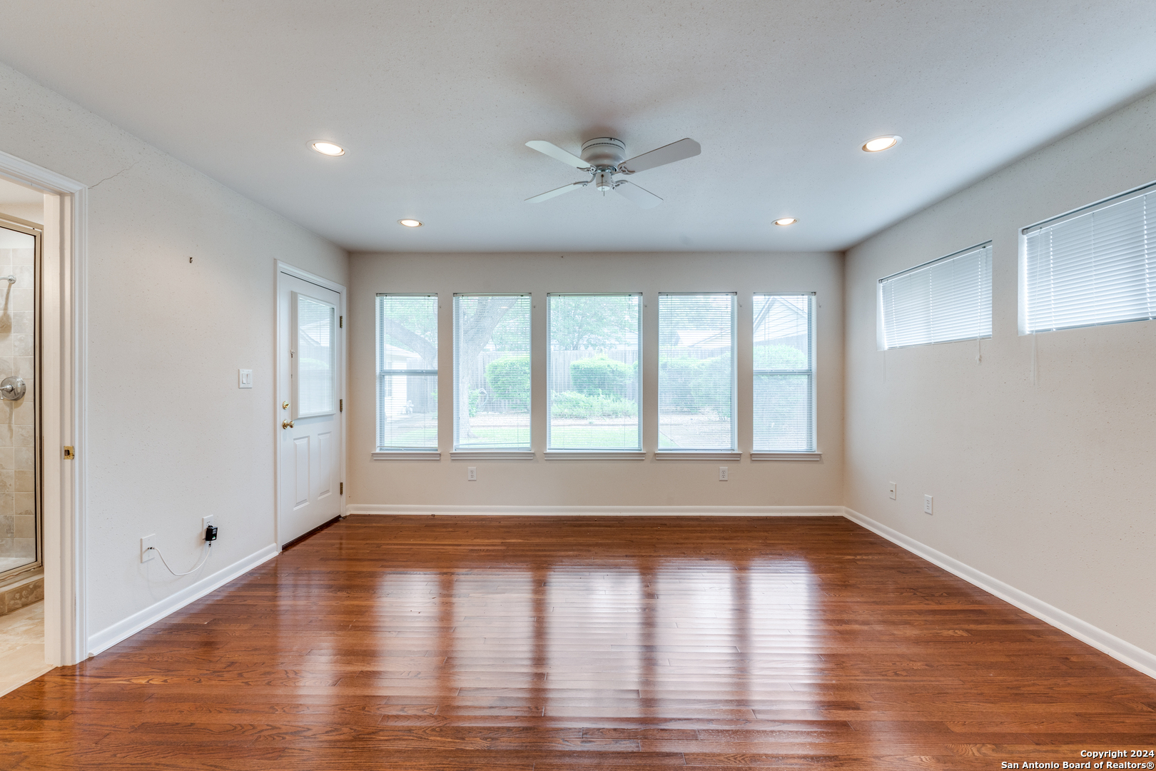 209 Calumet Pl
