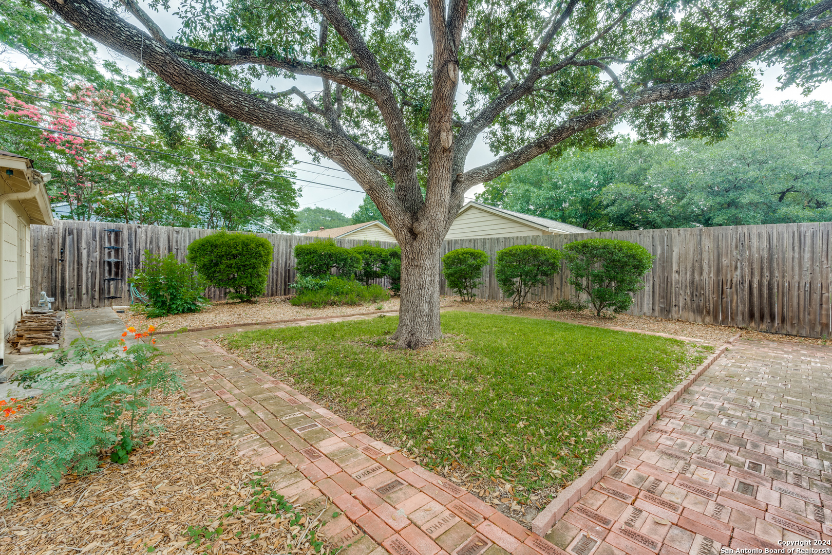 209 Calumet Pl