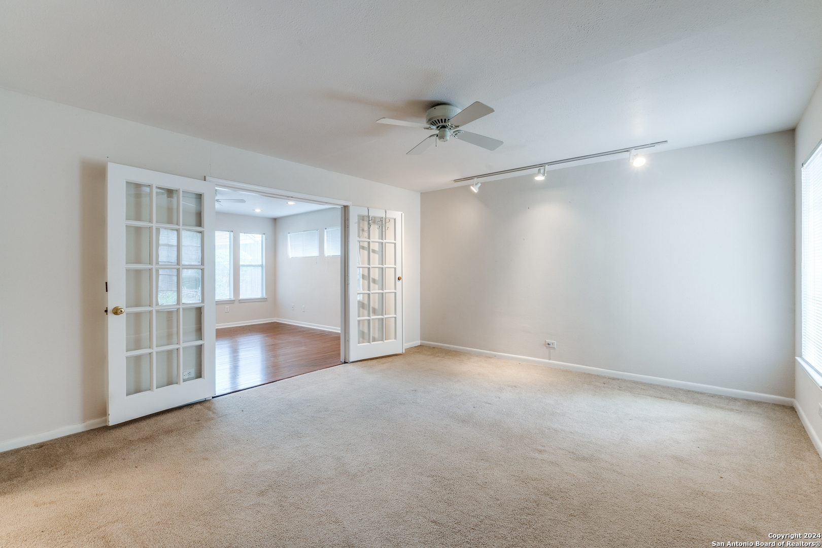 209 Calumet Pl