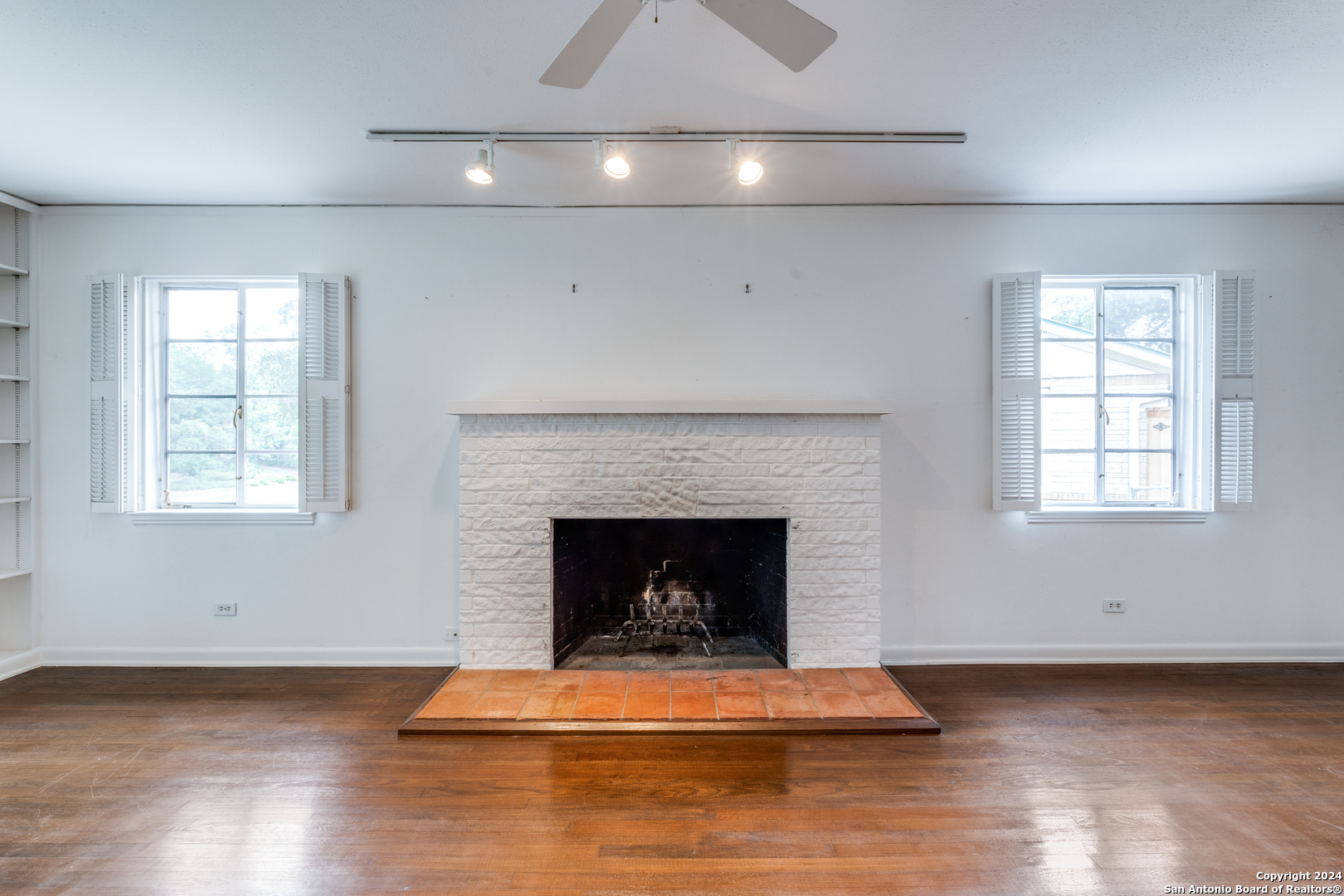 209 Calumet Pl