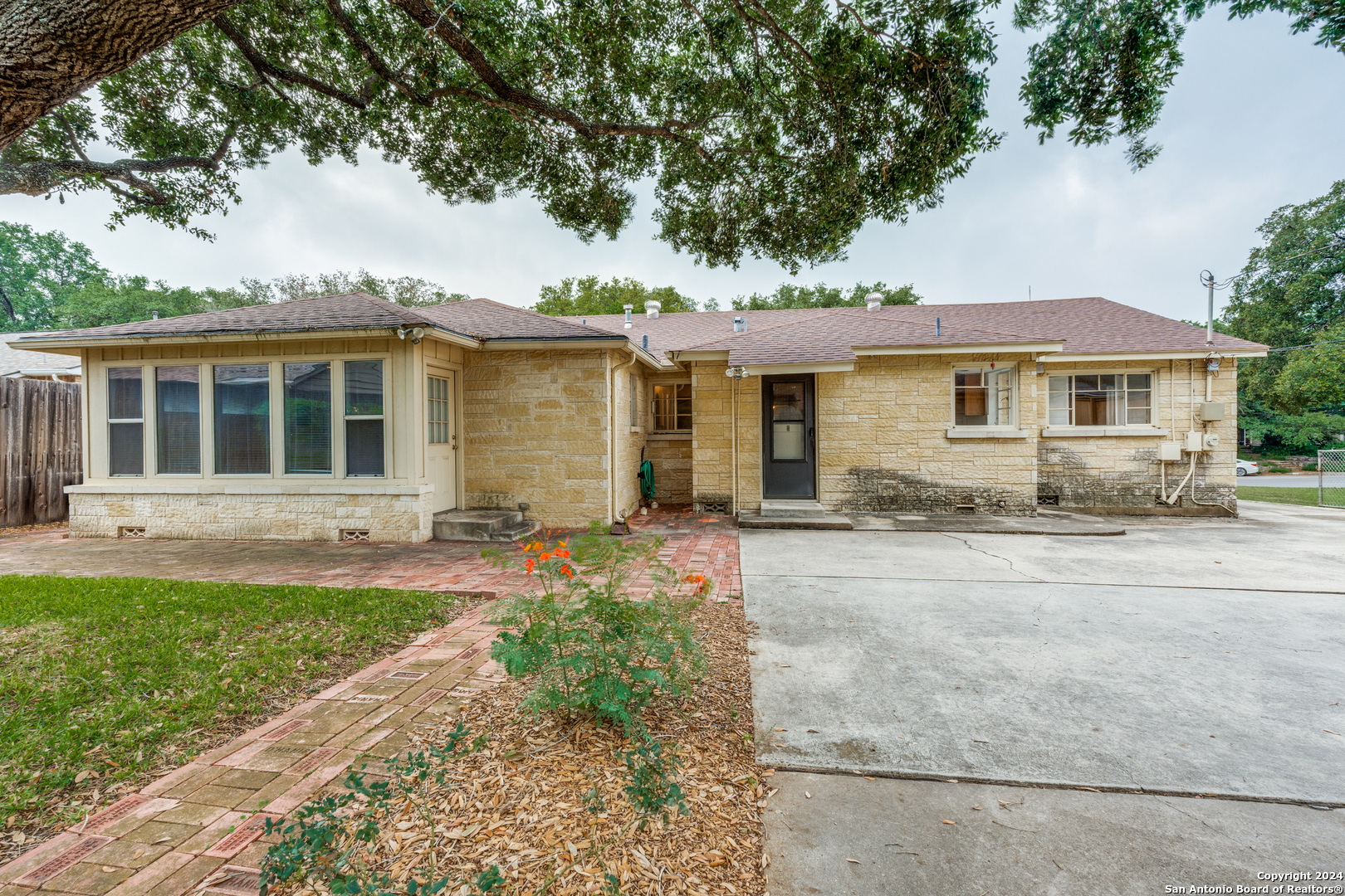 209 Calumet Pl