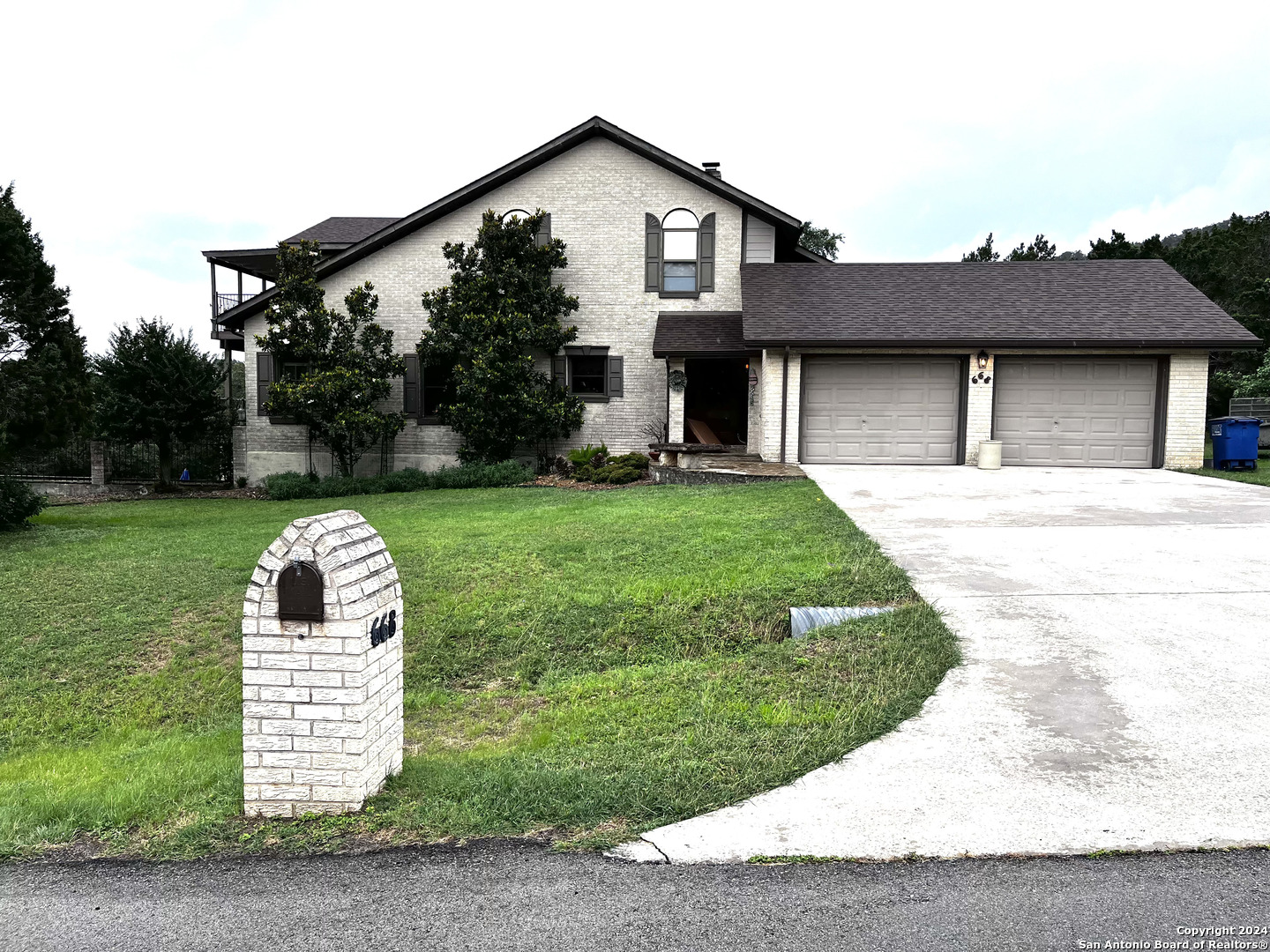668 IRENE DR