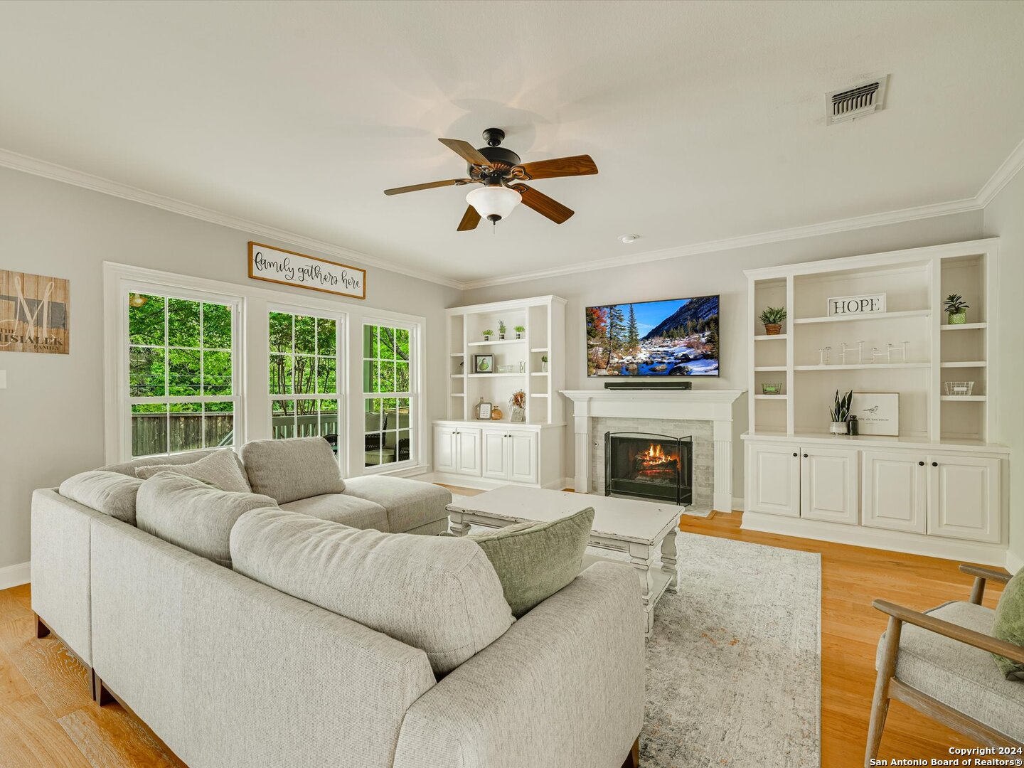 1718 Fawn Bluff