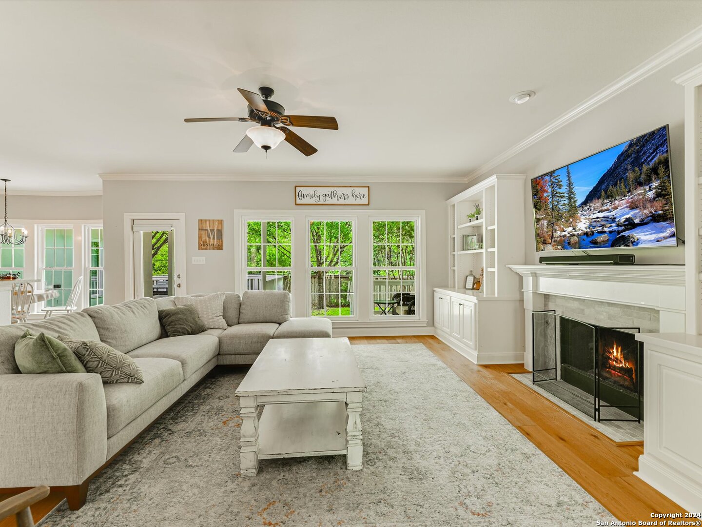 1718 Fawn Bluff