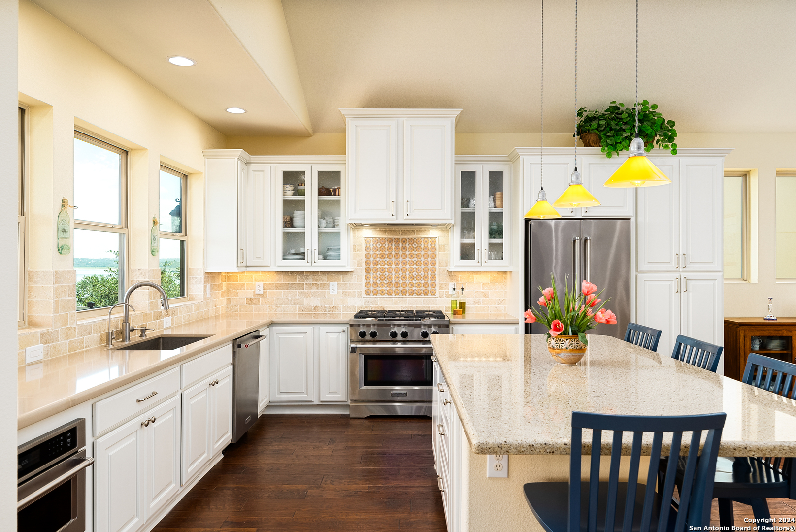 1590 STAGECOACH DR