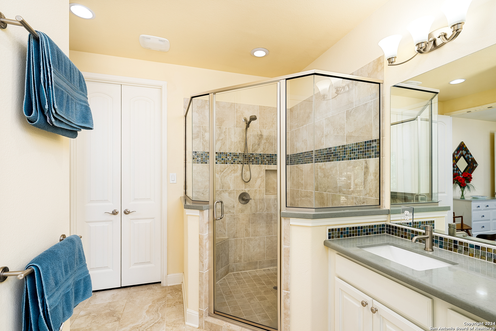 1590 STAGECOACH DR