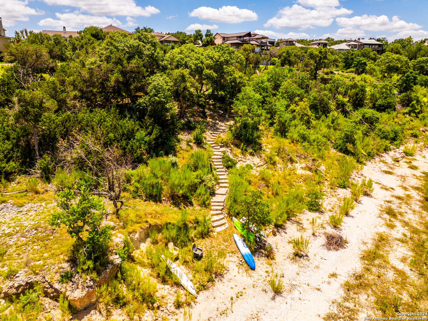 1590 STAGECOACH DR