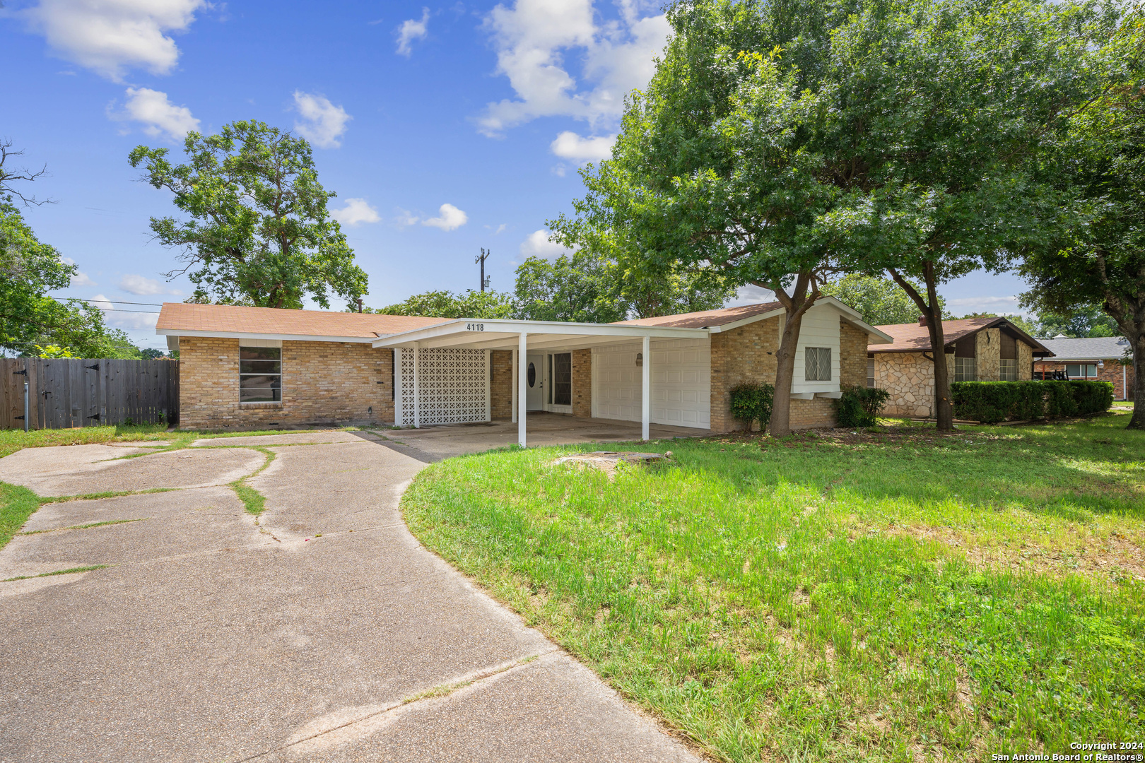 4118 MABUNI DR