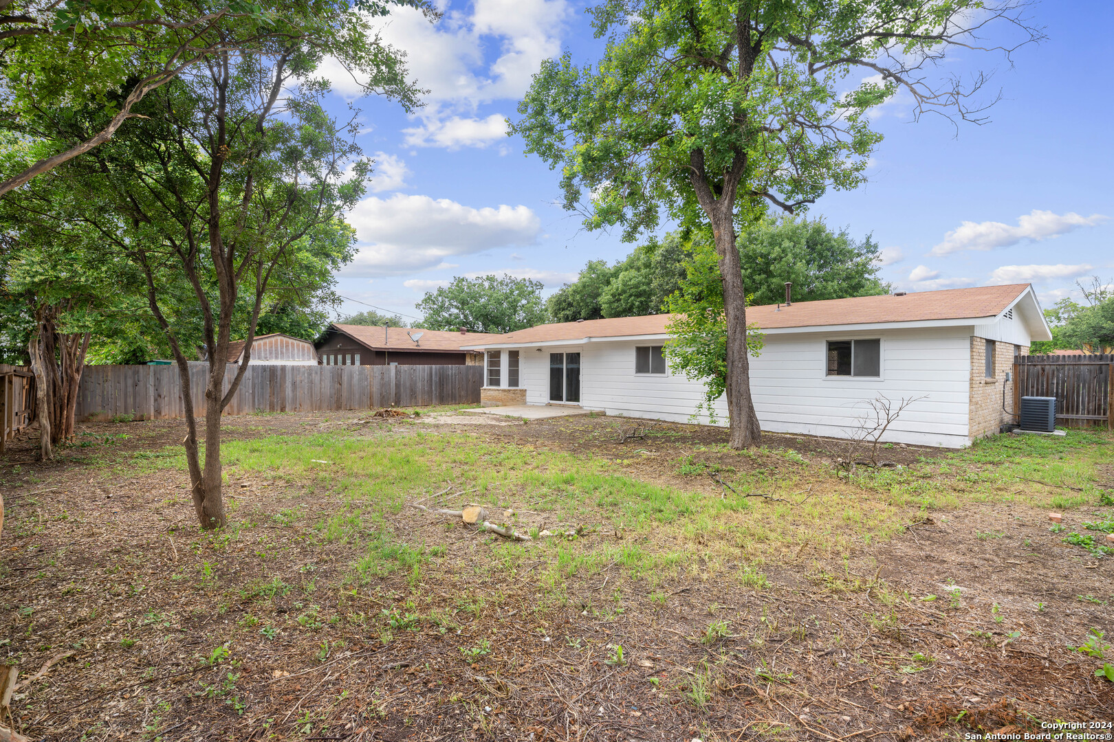 4118 MABUNI DR