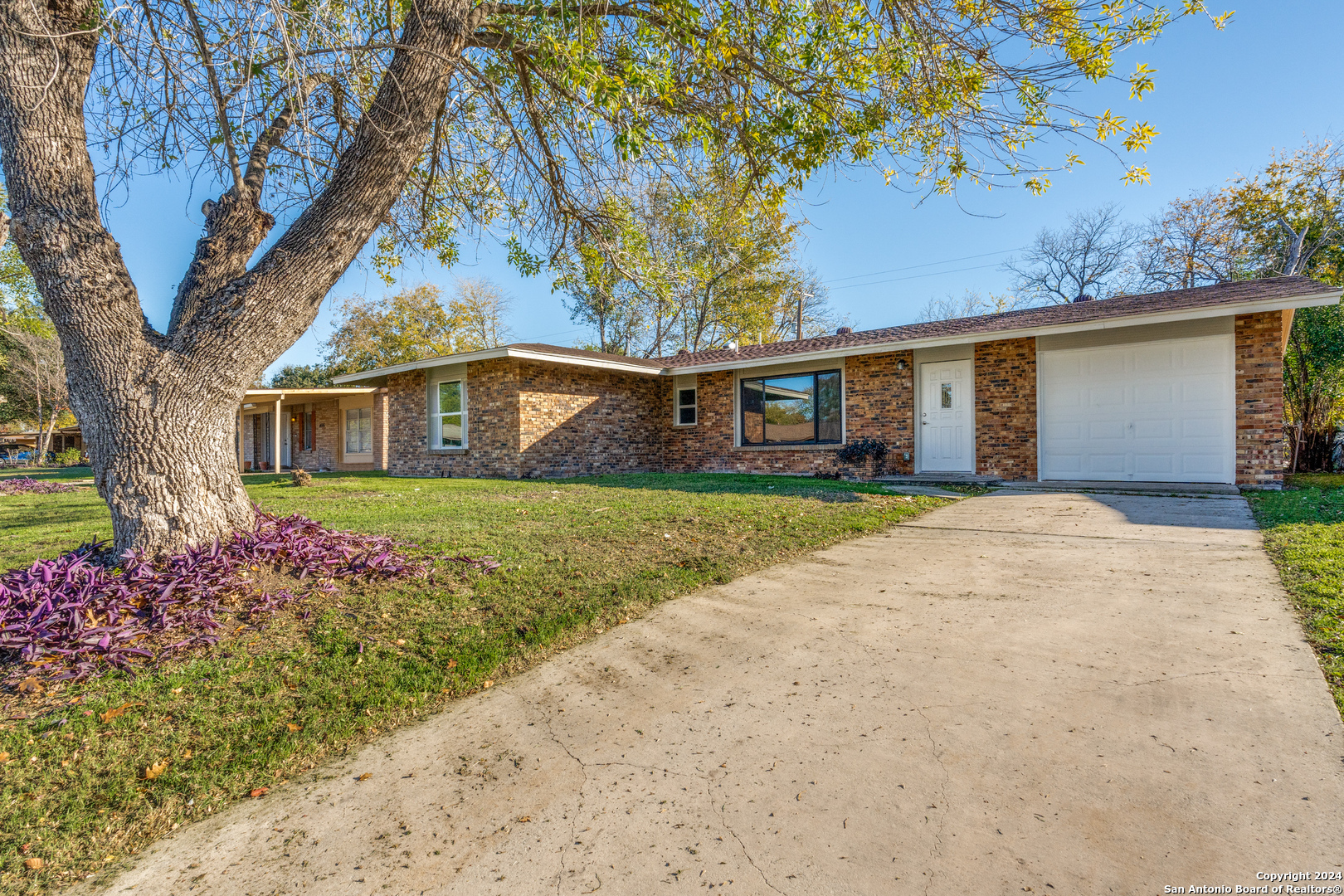 4502 Moana Dr.