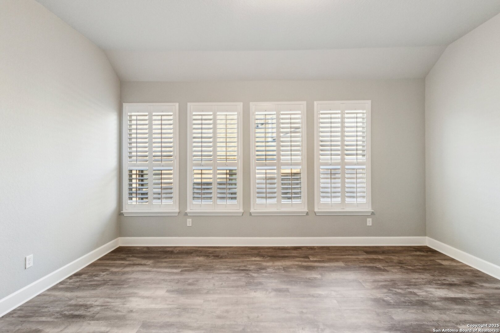 1822 Lawson Ridge