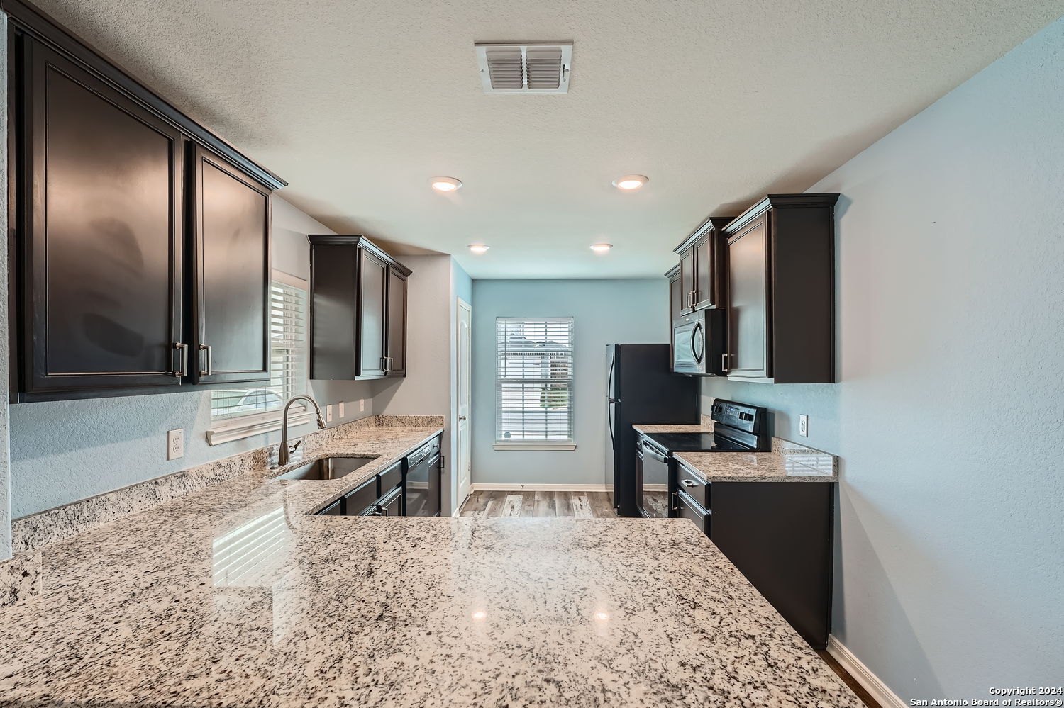 11823 VINEY PASS