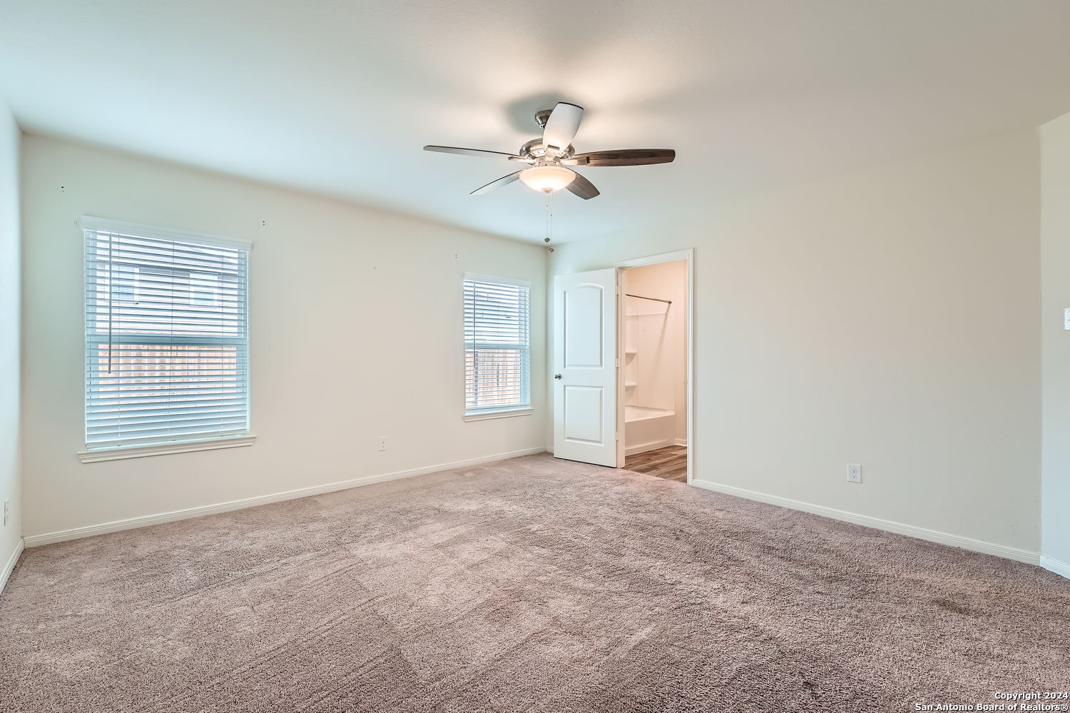 11823 VINEY PASS