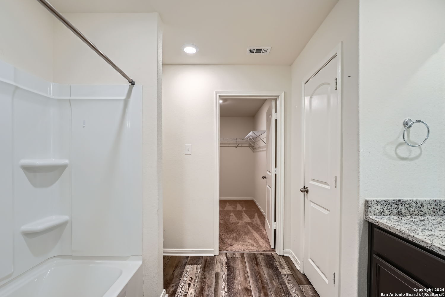 11823 VINEY PASS