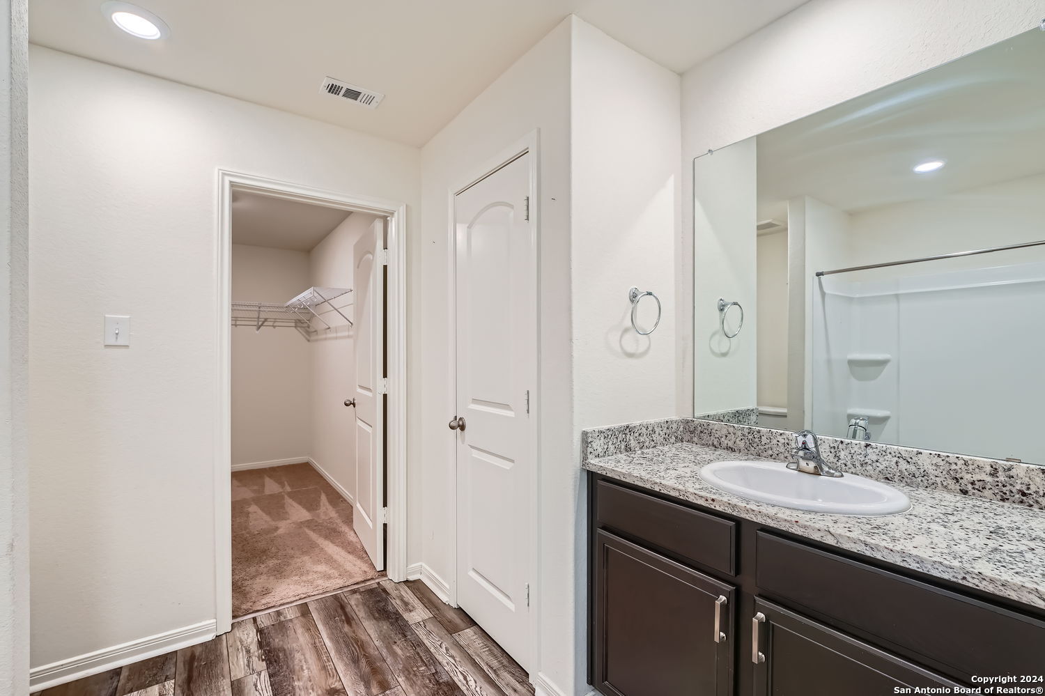 11823 VINEY PASS