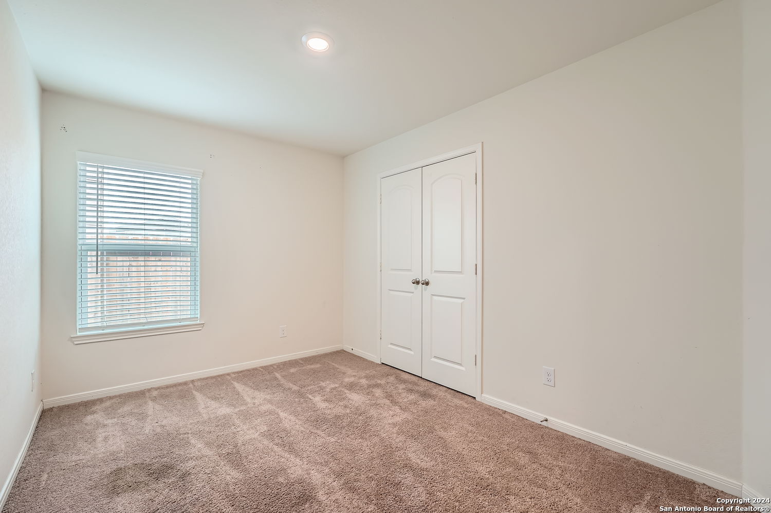 11823 VINEY PASS