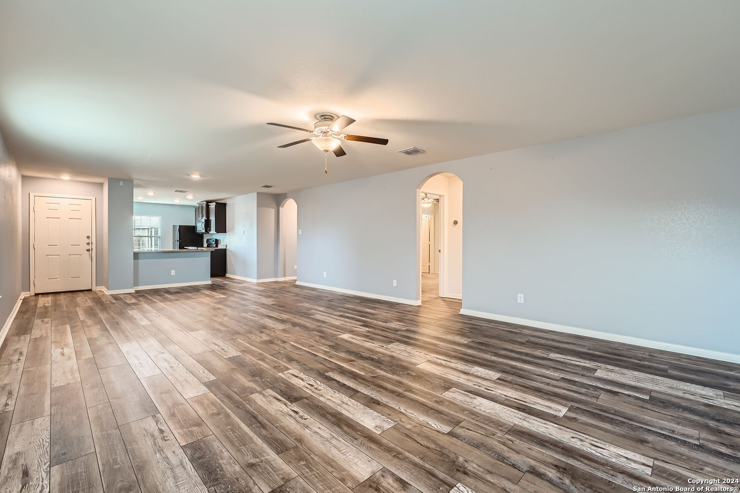 11823 VINEY PASS