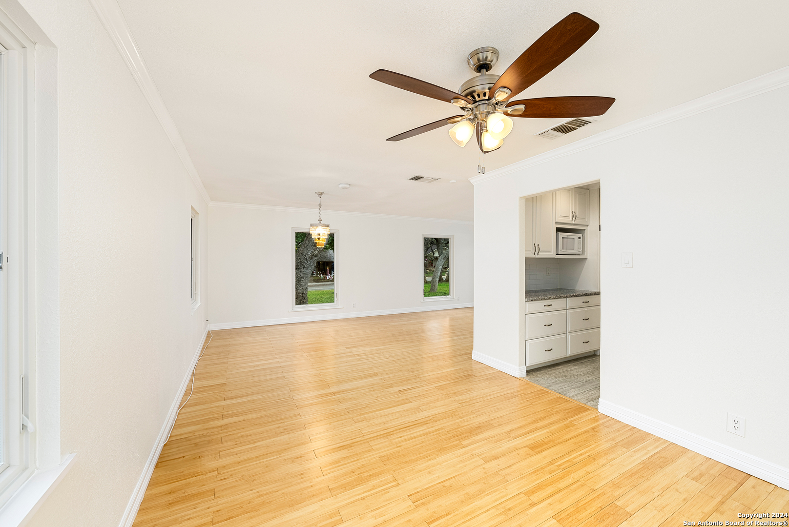 15111 ENCINO VERDE ST