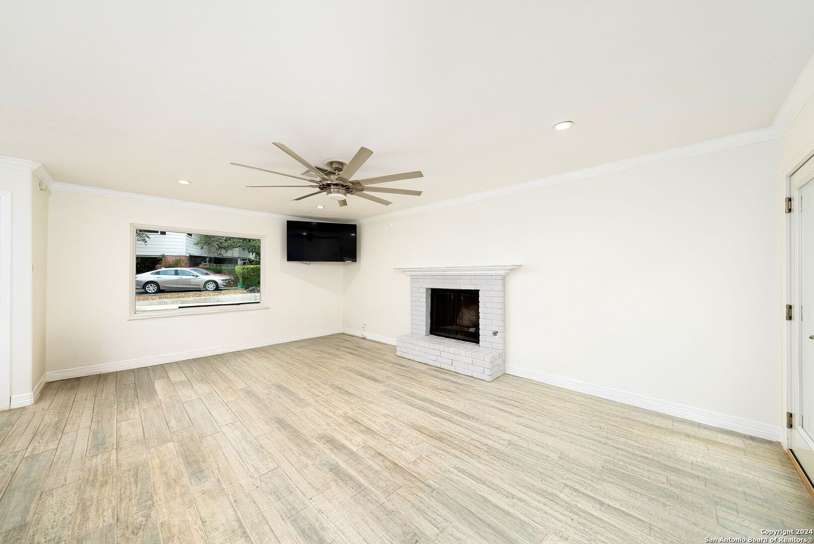 15111 ENCINO VERDE ST
