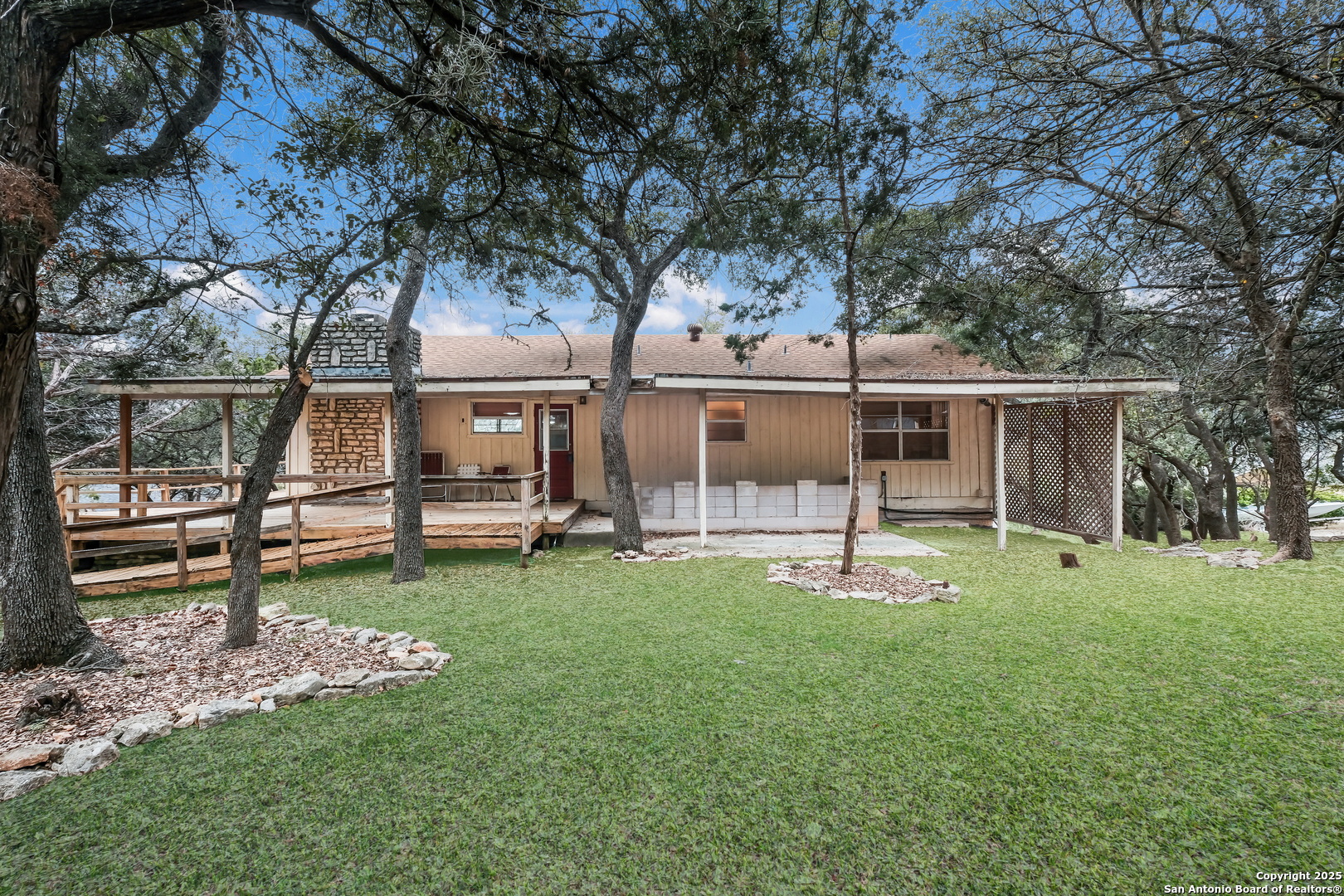 1327 SPRINGWATER