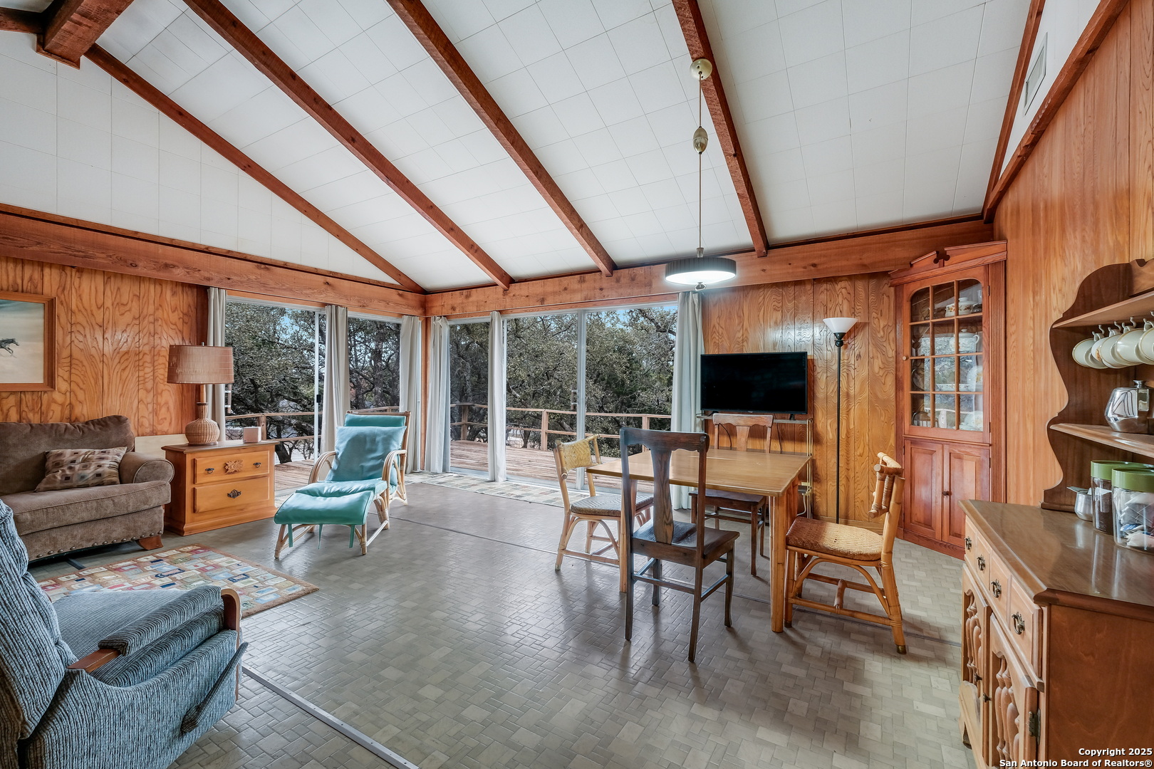 1327 SPRINGWATER