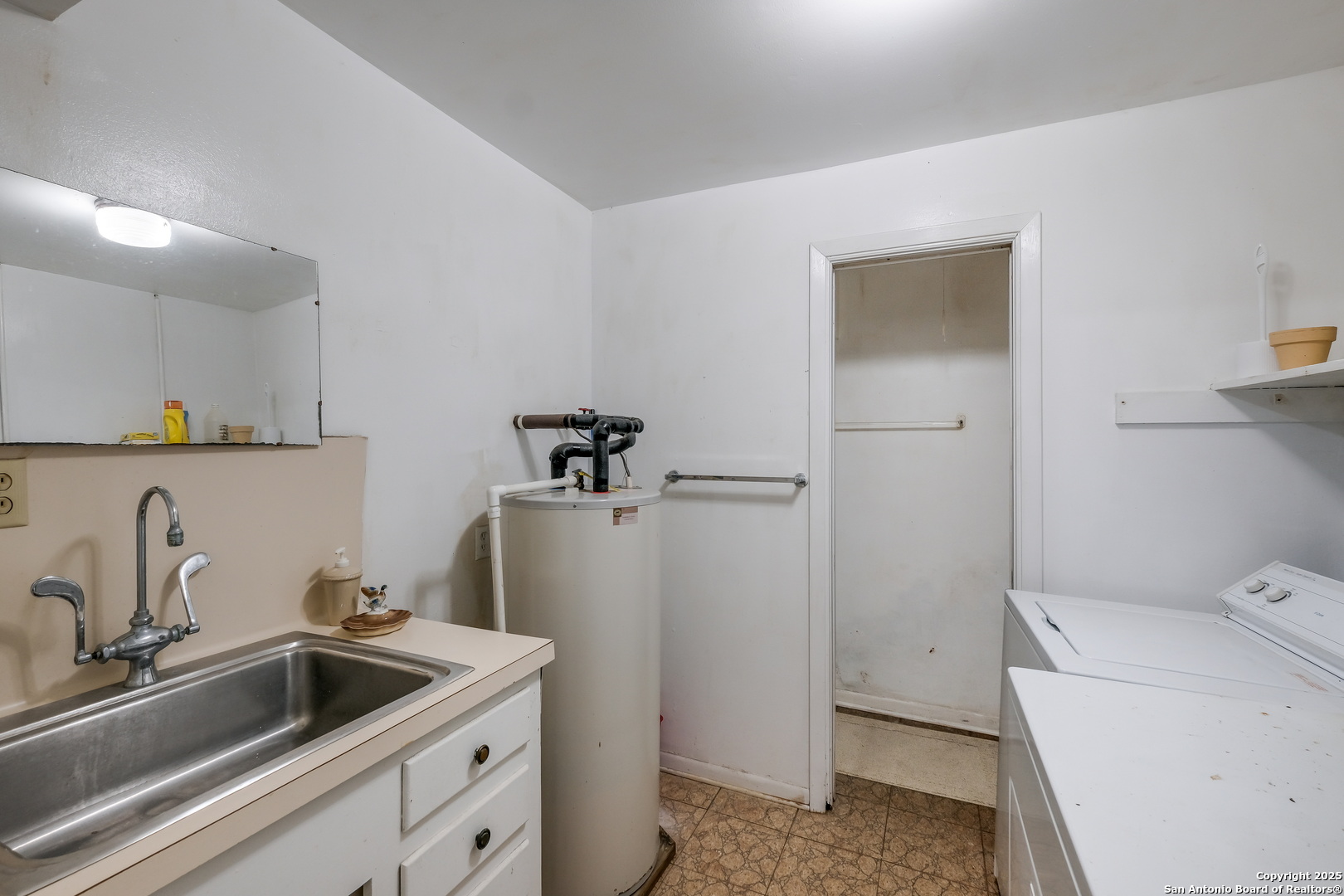 1327 SPRINGWATER