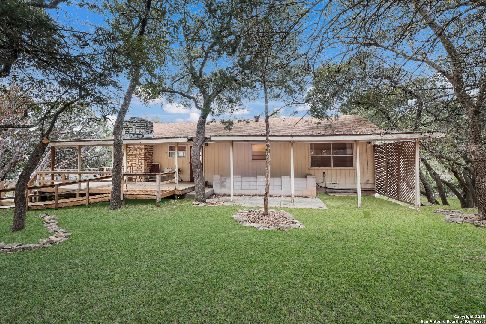 1327 SPRINGWATER