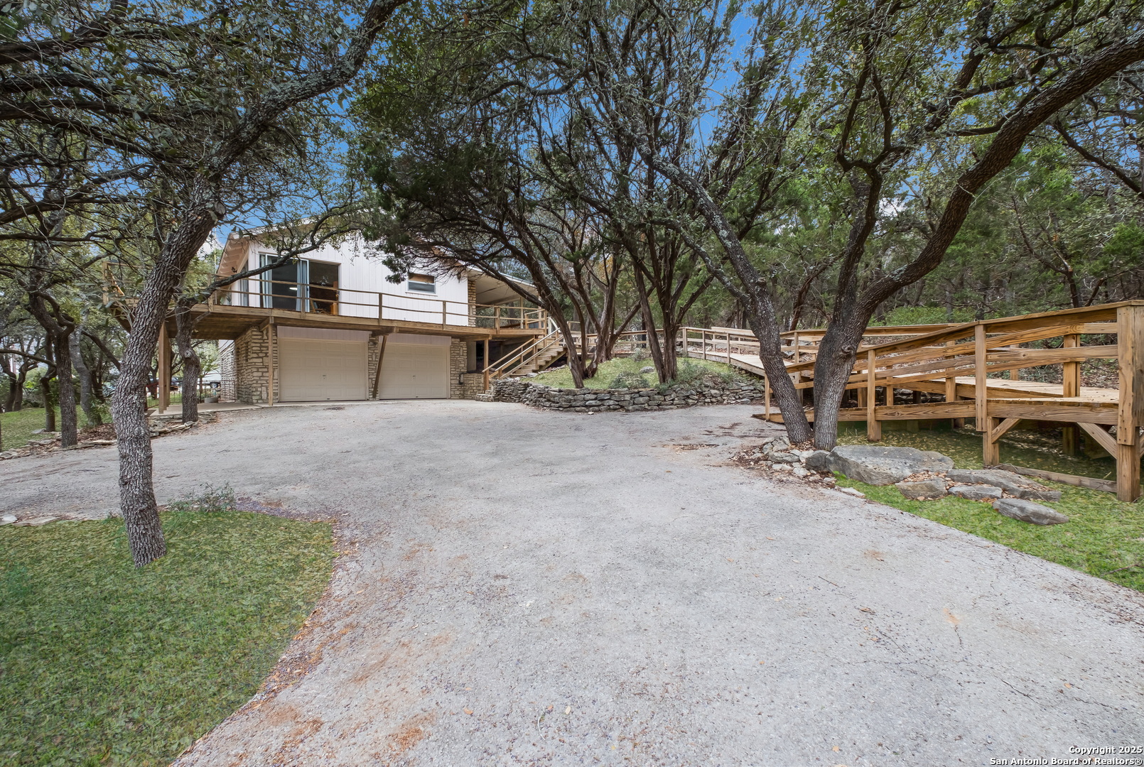1327 SPRINGWATER