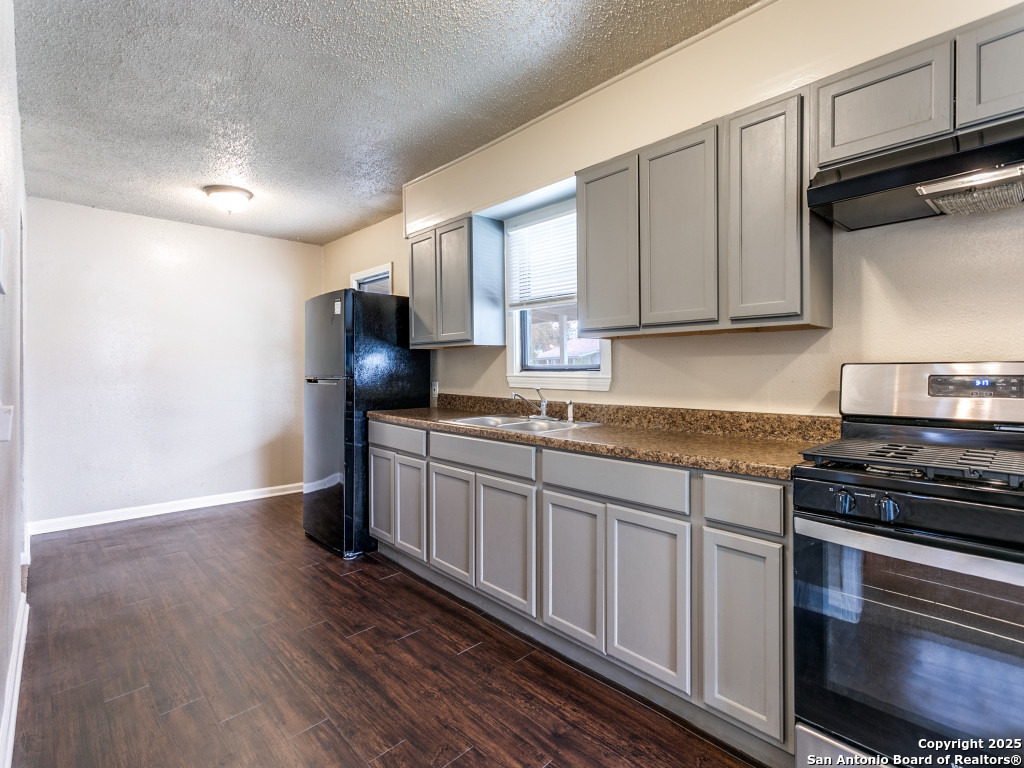102 SMALLWOOD DR