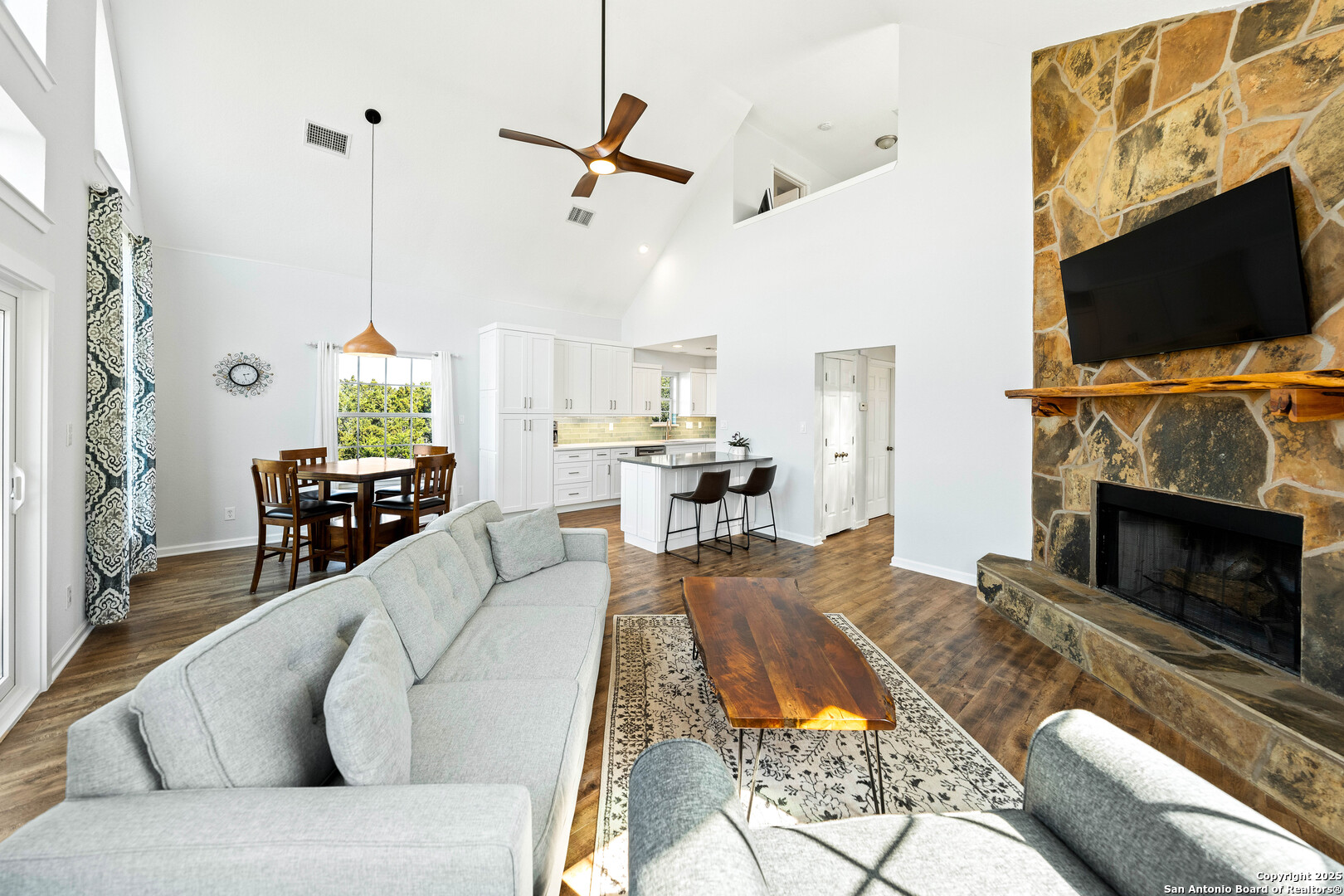 1156 Riviera