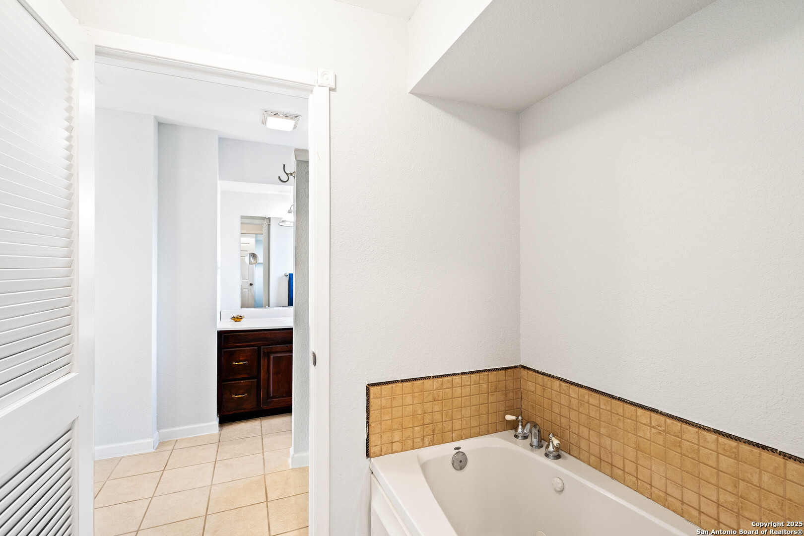 1156 Riviera